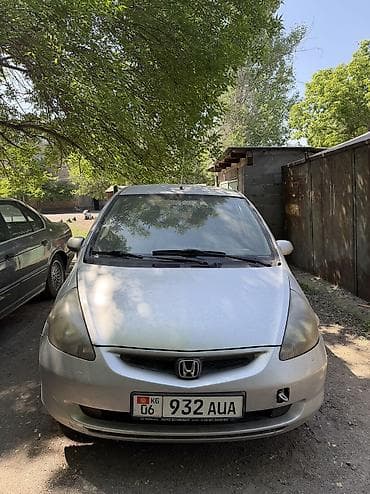 Honda Jazz: 2002 г., 1.4 л, Механика, Бензин, Хэтчбэк