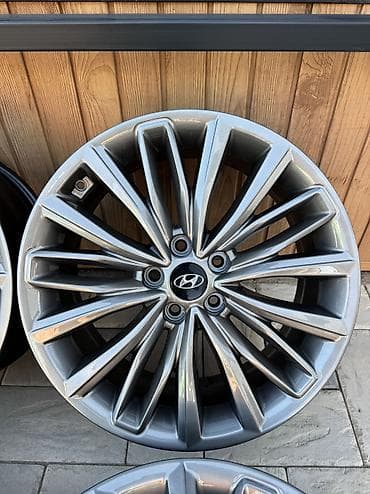 Диски: Литые Диски R 19 Hyundai, Комплект, отверстий - 5, Б/у — 5
