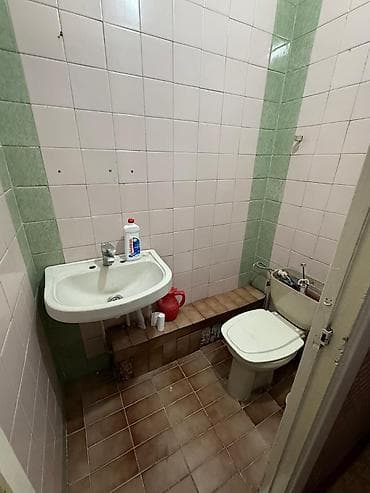 Недвижимость: 4 комнаты, 80 м², 105 серия, Джал мкр (в т.ч. Верхний, Нижний, Средний) 105 серия, 4 этаж, Требуется ремонт — 8