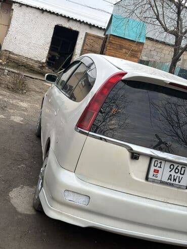 Honda Stream: 2002 г., 1.7 л, Автомат, Бензин, Универсал