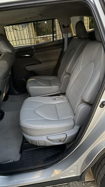 byd e2 2022: Toyota Highlander: 2022 г., 3.5 л — 7