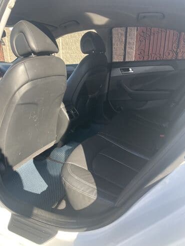 Продажа авто: Hyundai Sonata: 2016 г., 2 л, Автомат, Газ, Седан — 9