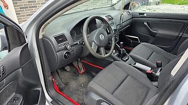 аренда авто ош камри: Volkswagen Golf: 2005 г., 1.4 л, Механика, Бензин, Хэтчбэк — 4