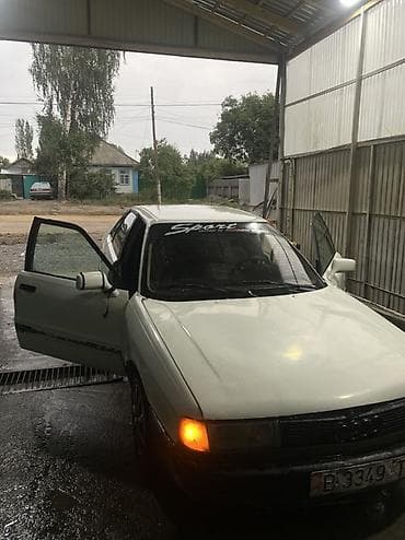 Продажа авто: Audi 80: 1986 г., 1.8 л, Механика, Бензин, Седан — 1