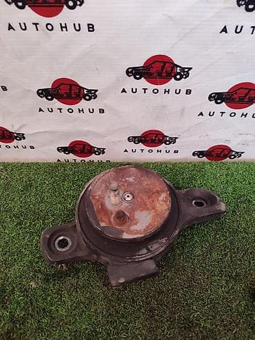 Подушка двигателя для Subaru Legacy BH5, 2.0, 2001 г.в. (б/у). - at lalafo.kg Подушка двигателя для Subaru Legacy BH5, 2.0, 2001 г.в. (б/у). -