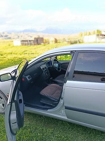 e30 е30: Toyota Avensis: 2006 г., 1.8 л, Автомат, Бензин, Хэтчбэк — 3