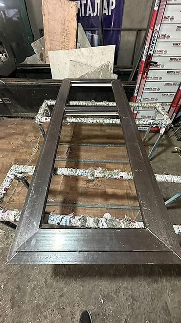 декор текстура: Декоративная рама/портал для двери или витрины из МДФ/дерева под цвет — 1