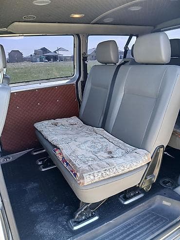 багажник гроб: Volkswagen Caravelle: 2008 г., 2.5 л, Автомат, Дизель, Минивэн — 9