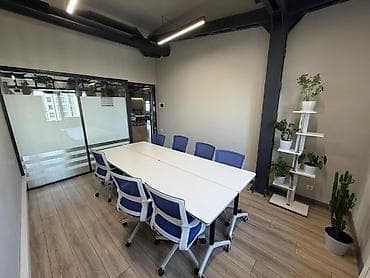 the level: Аренда офисов, 50 м², В бизнес центре, С видом на горы, С оборудованием, С отдельной кухней — 5
