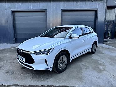 машина бев: BYD E2: 2021 г., Электромобиль, Хэтчбэк — 1