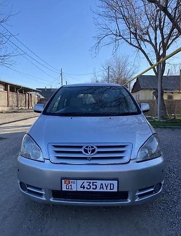 японский трактора: Toyota Ipsum: 2001 г., 2.4 л, Автомат, Бензин, Минивэн — 2