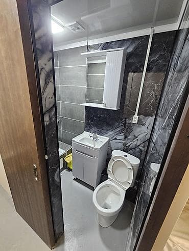 цум место: Комната с двухъярусной кроватью и отдельным санузлом. Постельное — 4
