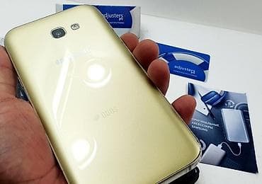 galaxy s6 edge: Samsung Galaxy A3, Б/у, 32 ГБ, цвет - Золотой, 2 SIM — 4