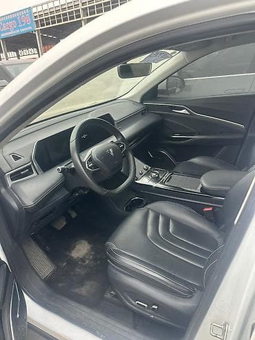 современный: Электромобиль кроссовер (белый), современный дизайн и просторный — 5