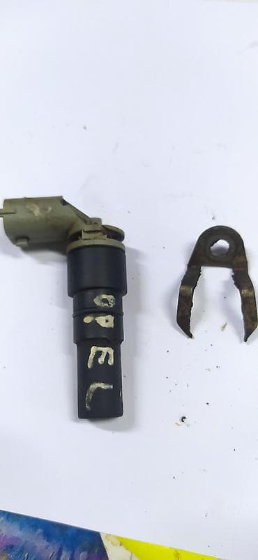 opel: Opel двигатель 1.8 датчик коленвала siemens — 1