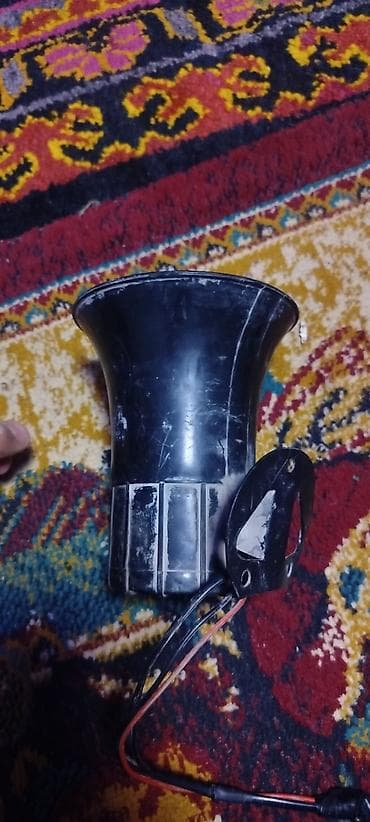 машина жыгули: Автомобильная сирена/мегафон с выносным микрофоном. Комплект: - — 2