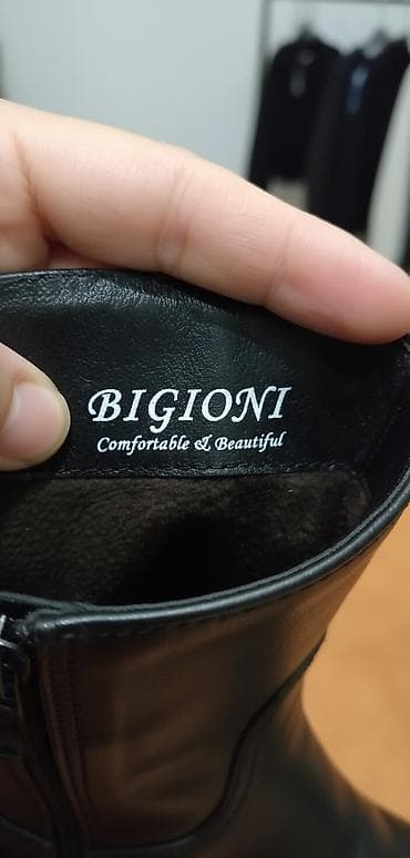 Ботинки, 36, Dino Bigioni, Б/у, цвет - Черный, Самовывоз at lalafo.kg Ботинки, 36, Dino Bigioni, Б/у, цвет - Черный, Самовывоз