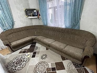 Угловой диван, C подушками