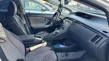 летние: Toyota Prius: 2015 г., 1.8 л, Вариатор, Гибрид, Седан — 7