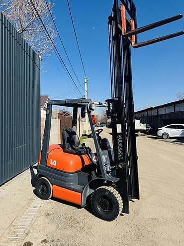 танк 4 про цена бишкек: Погрузчик, Toyota, Колесный, Вилочный — 2