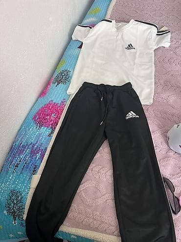 сумки женские б: Спортивный комплект Adidas: футболка + брюки - Футболка: белая — 1