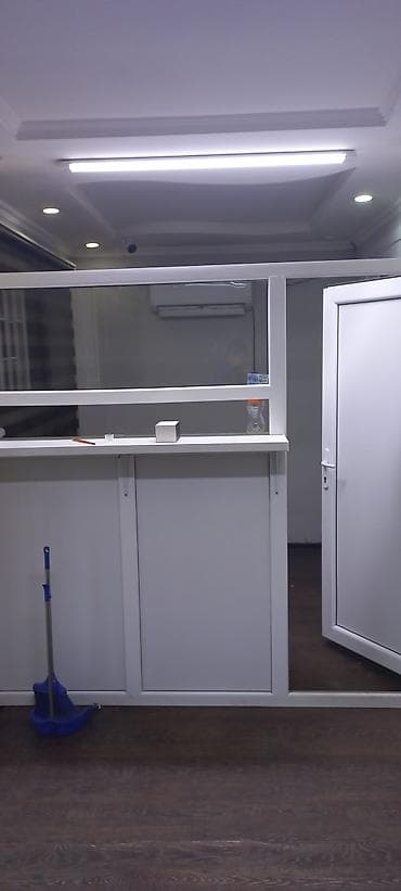 маленькие офисы: Аренда офисов, 80 м², В жилом комплексе, 1 линия — 3