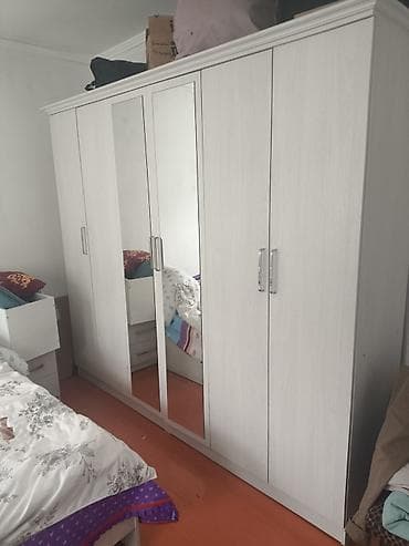 Офис эмереги: Спальный гарнитур в светлом древесном оттенке (серо-бежевая палитра) lalafo.kg да — 1 Офис эмереги: Спальный гарнитур в светлом древесном оттенке (серо-бежевая палитра) — 1