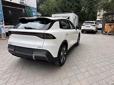 byd e7: Changan Qiyuan Q05: 2026 г., Автомат, Электромобиль, Кроссовер — 5