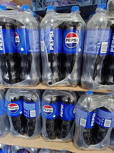 пэт бутыль: Pepsi, газированный безалкогольный напиток в ПЭТ-бутылках. - Форматы — 3