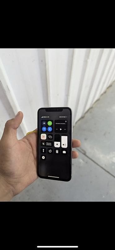 телефон экран: IPhone X, Б/у, 256 ГБ, Серебристый, Чехол, 100 % — 4
