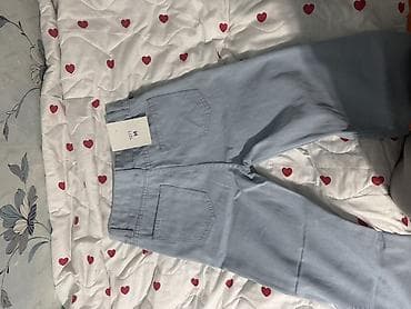 джинсы скинни с высокой талией: Светло-голубые джинсы - Посадка: высокая - Крой: прямой, классический — 1