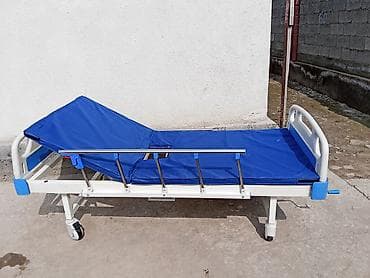 Функциональная медицинская кровать с механическим приводом -