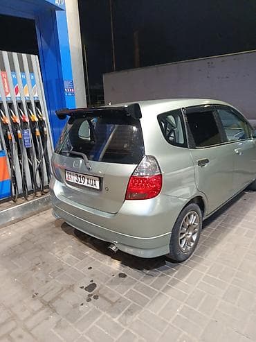 Honda Jazz: 2002 г., 1.4 л, Механика, Бензин, Хэтчбэк — 2