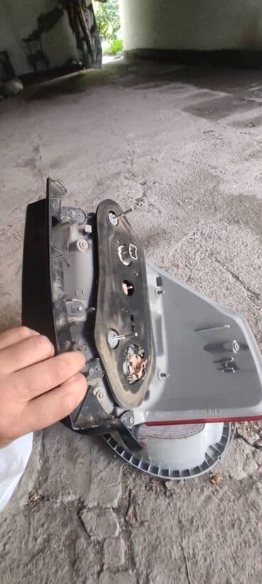 runx alex: Комплект стоп-сигналов Toyota 2011 г., Б/у, Оригинал — 3