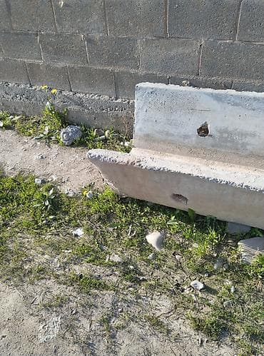 резка бетона: Бетонные дорожные бордюры/поребрики Описание: - Материал: монолитный — 4