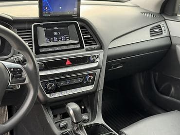 step: Hyundai Sonata: 2021 г., 2 л, Автомат, Газ, Седан — 10