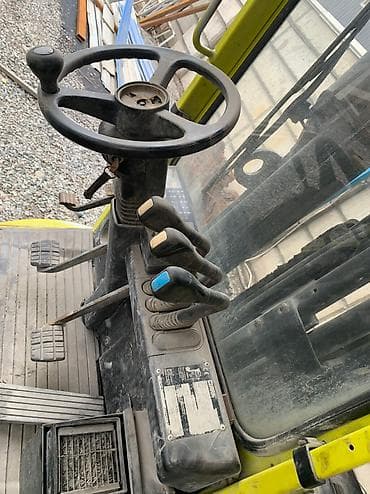 lexus 570: Погрузчик, 1997 г., Колесный, Вилочный — 4