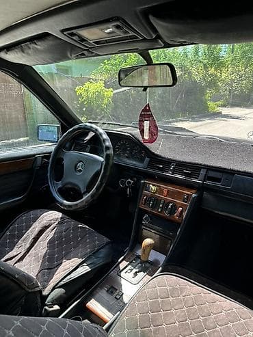 e500 w124: Mercedes-Benz W124: 1990 г., 2.3 л, Автомат, Бензин, Седан — 5