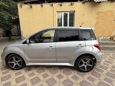 таеиа ист: Toyota Ist: 2003 г., 1.3 л, Автомат, Бензин, Хэтчбэк — 4