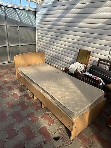 сколько стоит поролон 10 см: Односпальная кровать, С матрасом, длина - 195 см — 2