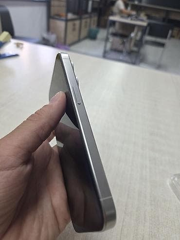 Техника и электроника: IPhone 15 Pro, Б/у, 128 ГБ, White Titanium, Чехол, Защитное стекло, 84 % — 3
