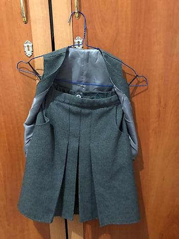 Школьная форма: Отдам даром нуждающимся школьную форму для девочки, на первый класс — 3