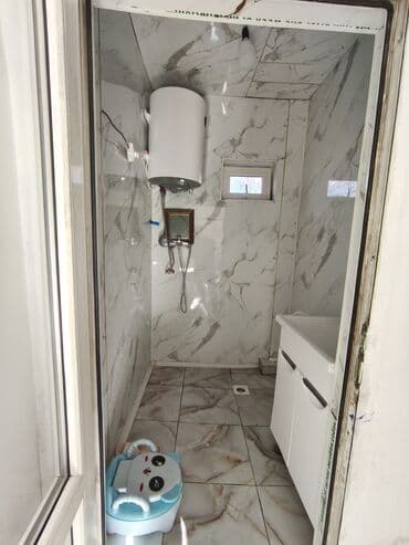 дом в г балыкчы: Дом, 80 м², 3 комнаты, Собственник — 8