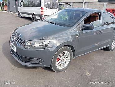 противотуманки гольф 4: Volkswagen Polo: 2013 г., 1.6 л, Автомат, Бензин, Седан — 1