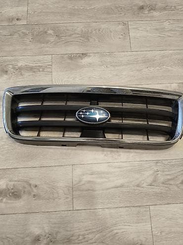 Решетка радиатора Subaru Б/у, Оригинал