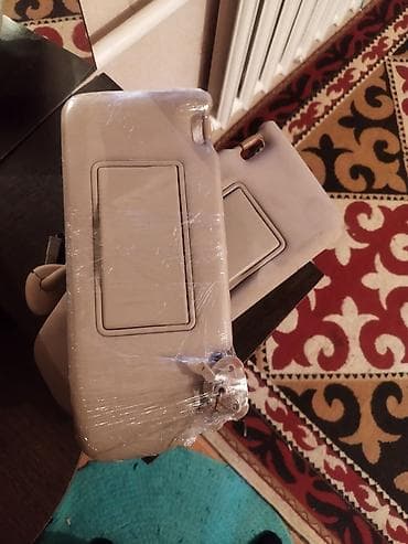 70 сом: Хонда, 1000сом 2шт (лев, по) — 2