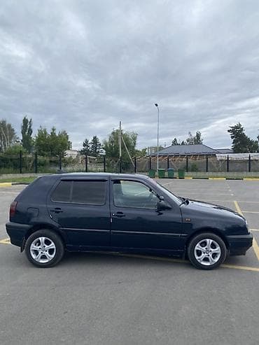cl 63: Volkswagen Golf: 1992 г., 1.8 л, Механика, Бензин, Хэтчбэк — 3