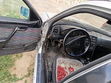 Mercedes-Benz C-Class: 1994 г., Седан — 9