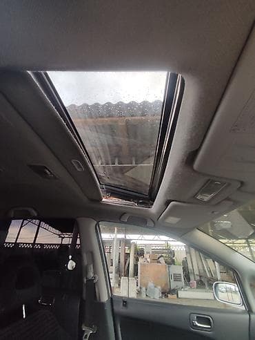 bud машина: Honda Stream: 2000 г., 2 л, Автомат, Бензин, Минивэн — 4