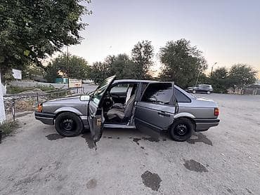 Продажа авто: Volkswagen Passat: 1989 г., 1.8 л, Механика, Бензин, Седан — 3